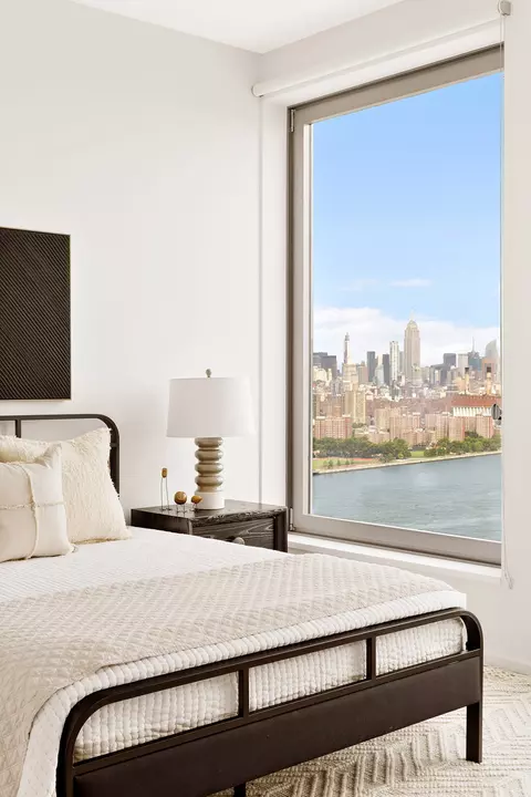 8 S 4th St #4C, Brooklyn, NY 11249