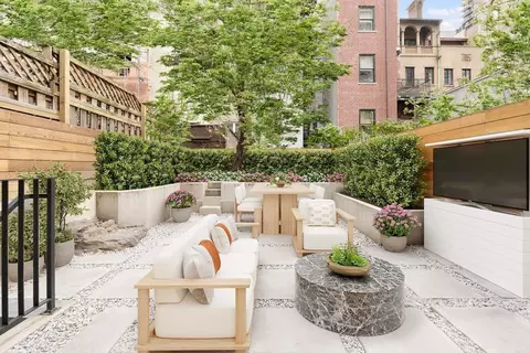 221 E 48th St #GARDEN, New York, NY 10017