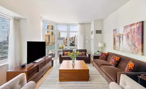 555 W 59th St #15B, New York, NY 10019
