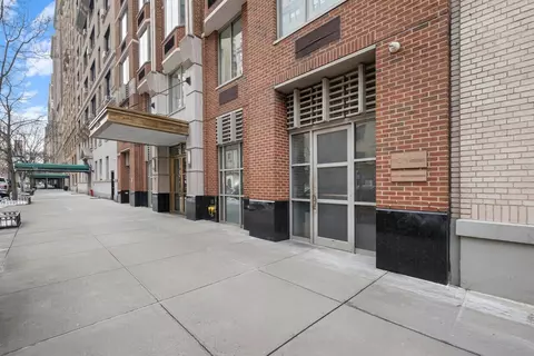 160 W 86th St #1, New York, NY 10024