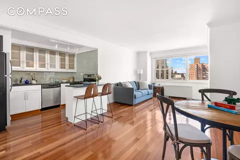 101 W 12th St #15A, New York, NY 10011