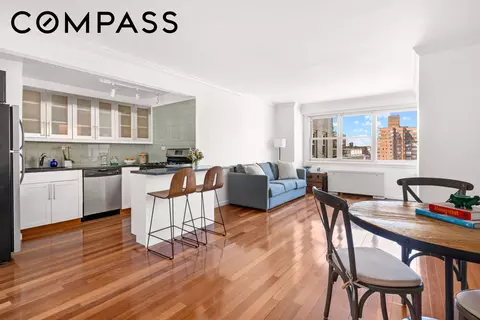 101 W 12th St #15A, New York, NY 10011