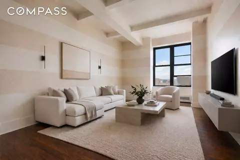 250 Mercer St #B1502, New York, NY 10012