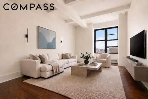 250 Mercer St #B1502, New York, NY 10012