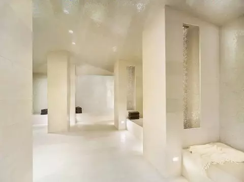 Bath - 20 Pine St #910, New York, NY 10005 photo 4 of 4