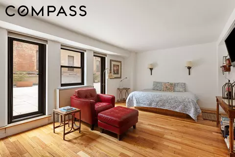 310 Lexington Ave #1B, New York, NY 10016