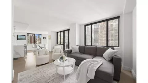 300 E 54th St #19DE, New York, NY 10022
