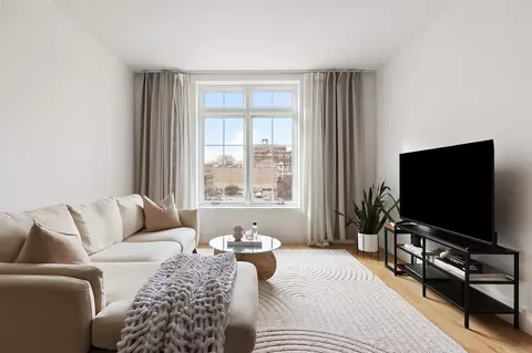 627 Dekalb Ave #3A, New York City, NY 11205