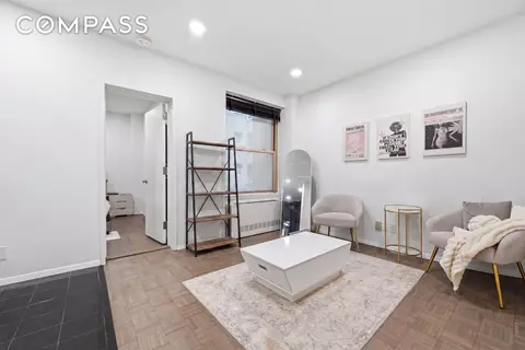 100 Central Park S #7E, New York, NY 10019