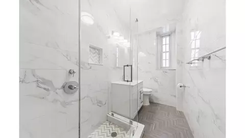 Bath - 3814 Johnson Ave #E, New York City, NY 10463 photo 1 of 2