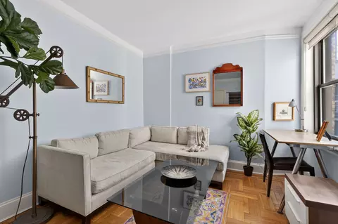 345 E 77th St #4D, New York, NY 10075