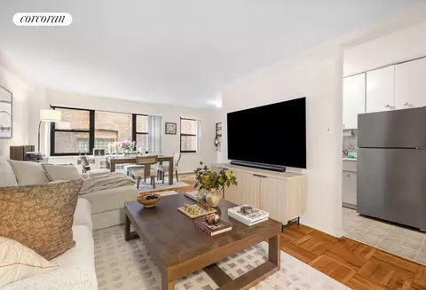 347 E 53rd St #1C, New York, NY 10022