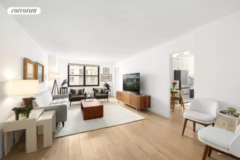200 E 24th St #1406, New York, NY 10010