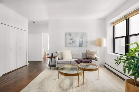 14 Prince St #4C, New York, NY 10012