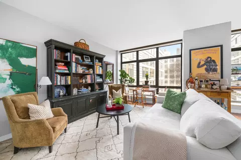 1 Morton Sq #4GW, New York, NY 10014