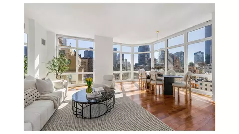 300 E 55th St #10D, New York, NY 10022