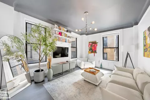 205 W 54th St #7G, New York, NY 10019