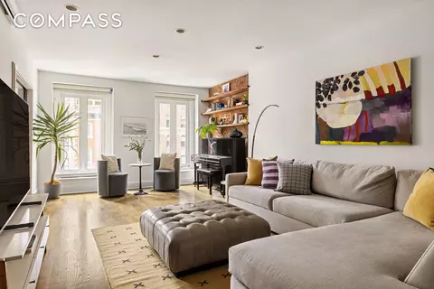 318 2nd Ave #4, New York, NY 10003