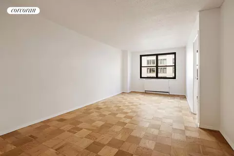200 E 24th St #503, New York, NY 10010