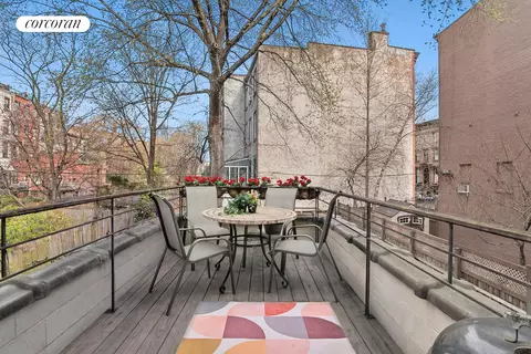 181 Dekalb Ave #B2, Brooklyn, NY 11205