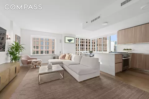 265 E Houston St #4, New York, NY 10002