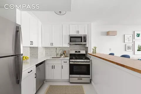 301 W 110th St #1C, New York, NY 10026