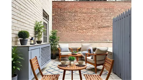 140 7th Ave #1P, New York, NY 10011