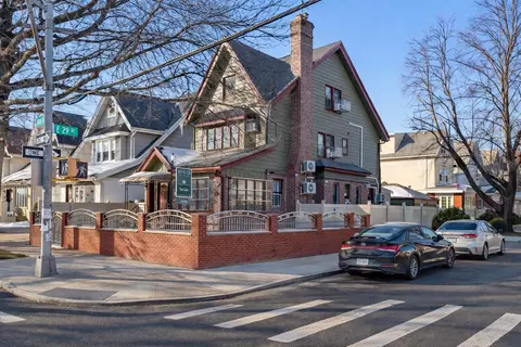 2821 Ave N, Brooklyn, NY 11210
