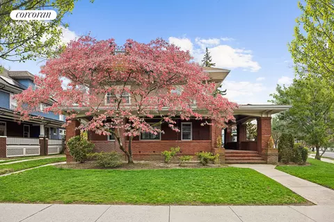 1806 Ditmas Ave, Brooklyn, NY 11226