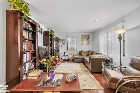 220-34 75th Ave #201B1, Oakland Gardens, NY 11364