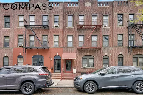 555 80th St, Brooklyn, NY 11209
