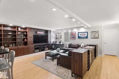 201 E 66th St #4K, New York, NY 10065