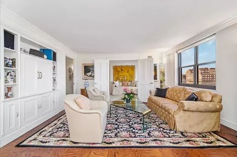 200 E 90th St #27GH, New York, NY 10128