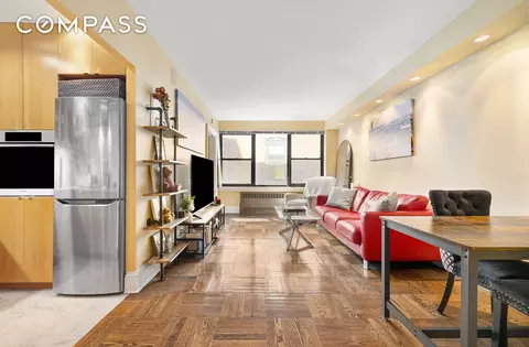 49 W 12th St #8H, New York, NY 10011