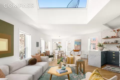 160 W 11th St #PH, New York, NY 10011