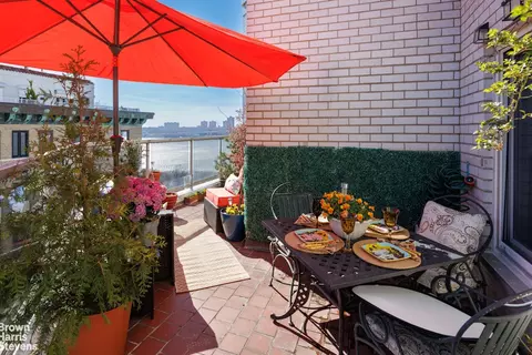 60 Riverside Dr #19B, New York, NY 10024