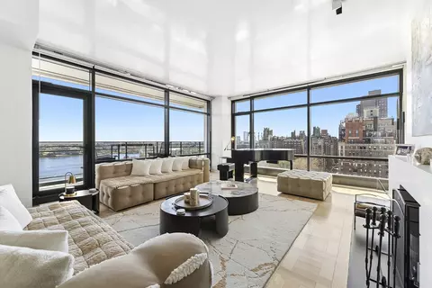 170 End Ave #16A, New York, NY 10128