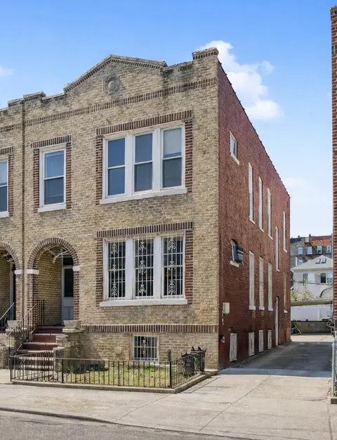 2280 E 22nd St, Brooklyn, NY 11229