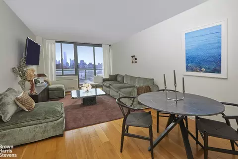 22 W 15th St #15A, New York, NY 10011