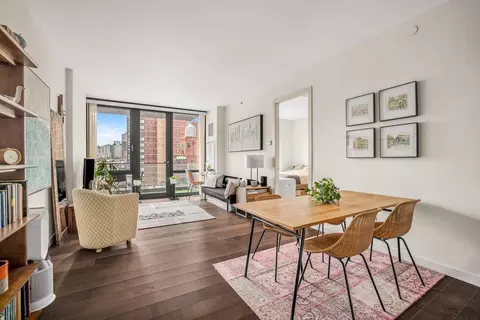 302 E 96th St #1002, New York, NY 10128