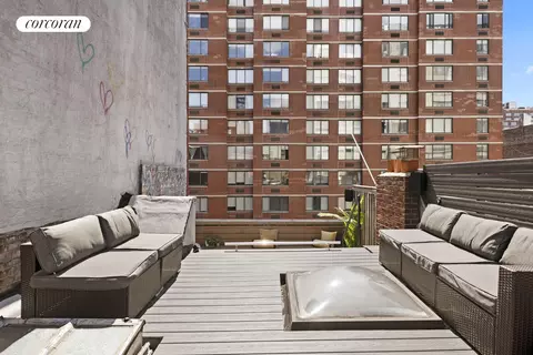 237 W 19th St #B, New York, NY 10011