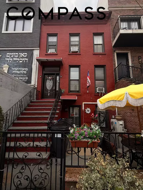 72 Heyward St, Brooklyn, NY 11206