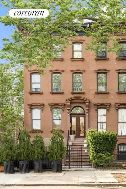 320 Macon St #3, Brooklyn, NY 11216