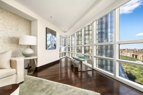 146 W 57th St #54AB, New York, NY 10019