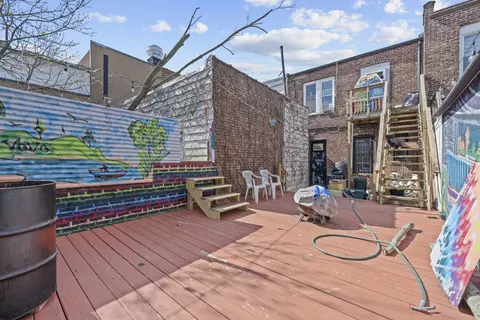 Exterior - 1147 E 92nd St, Brooklyn, NY 11236 photo 1 of 2