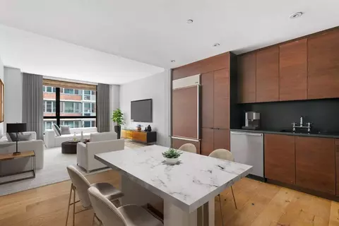 540 W 28th St #4B, New York, NY 10001
