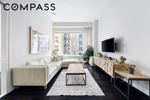 111 Fulton St #824, New York, NY 10038