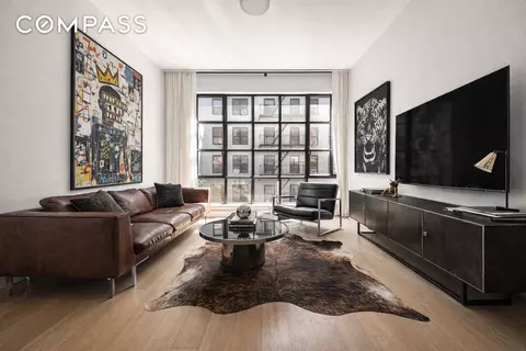 147 Ludlow St #3A, New York, NY 10002