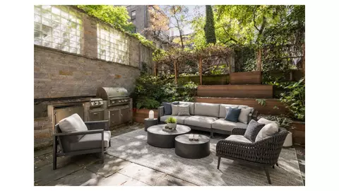 332 W 19th St #GARDEN, New York, NY 10011