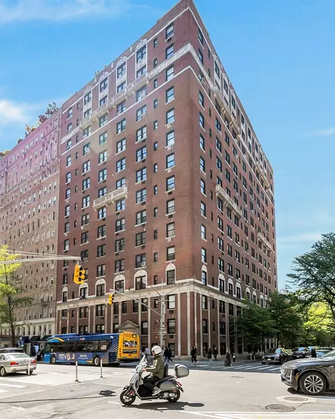 30 5th Ave #2CD, New York, NY 10011